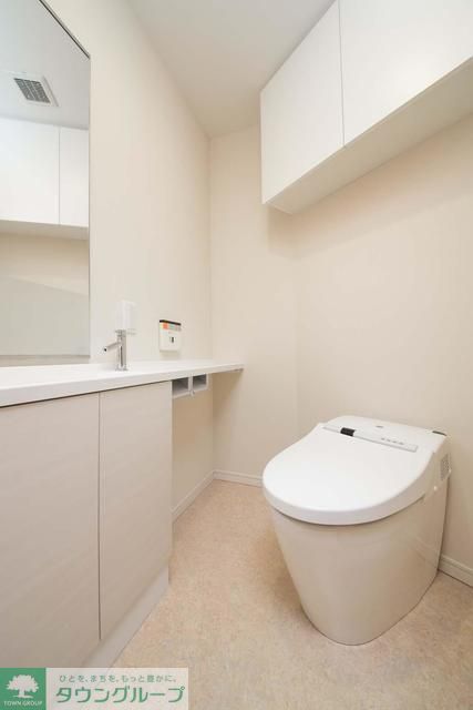 トイレ　※写真は同タイプ住戸です。