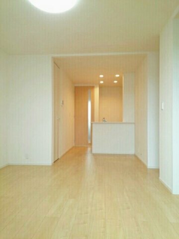 居室・リビング　使いやすい居間です