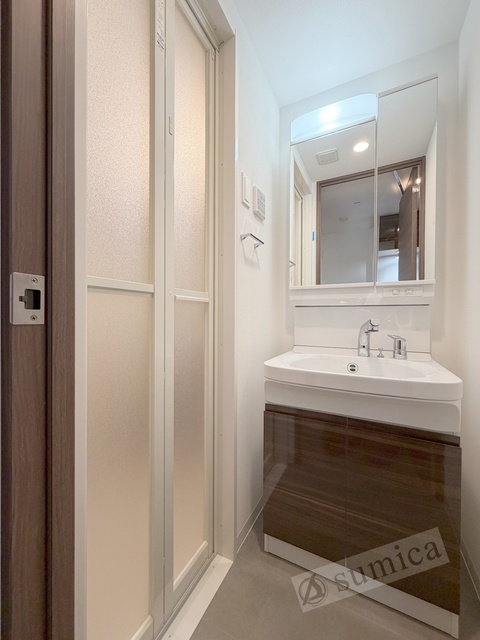 洗面設備　洗面脱衣所付き！独立洗面台が便利です♪♪