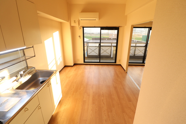 居室・リビング　８帖　ダイニング