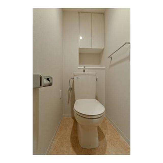 トイレ　※写真は同タイプ住戸です。