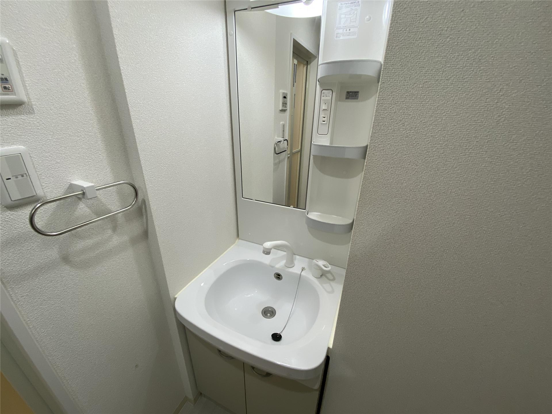 洗面設備　シャンプードレッサー付きです