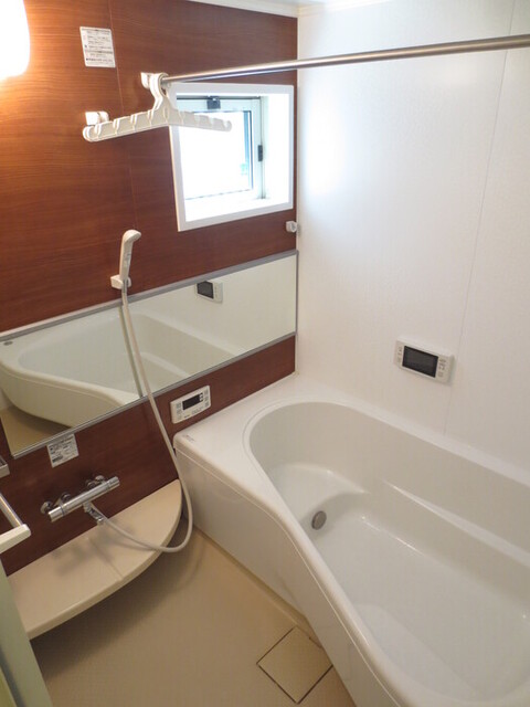 バス・シャワールーム　１０５　浴室ＴＶ　暖房・換気乾燥機付一坪バスルーム