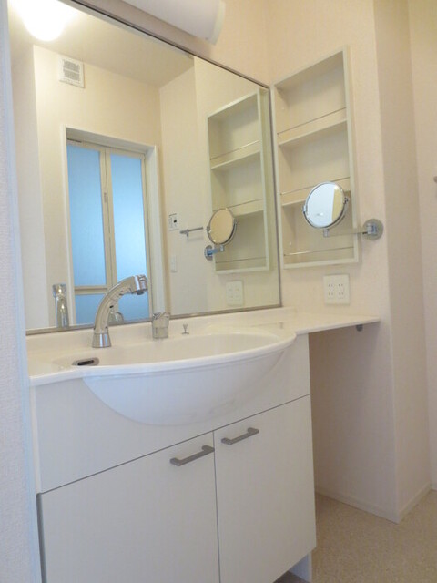 洗面設備　１０５　洗髪洗面化粧台