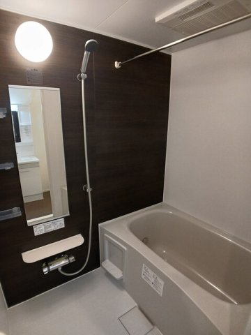 バス・シャワールーム　【ストロベリーフィールドIIＢ】お風呂で日々の疲れを落としまし