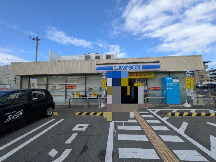 コンビニ　ローソン　箕面小野原東３丁目店（コンビニ）まで700m