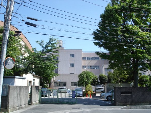 小学校　清門小学校（小学校）まで854m