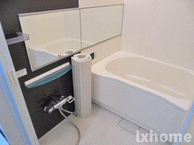 バス・シャワールーム　ゆったり過ごせるお風呂です