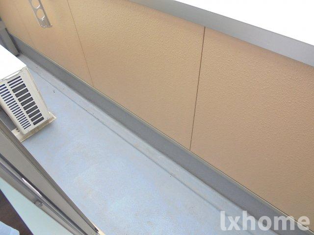 バルコニー　陽当たり良好なバルコニーです