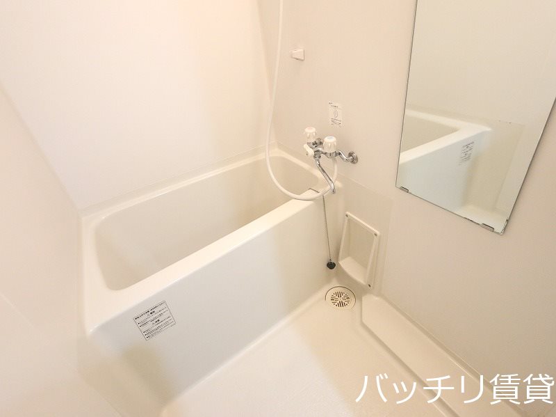 バス・シャワールーム　写真は、同型イメージの為現状を優先いたします
