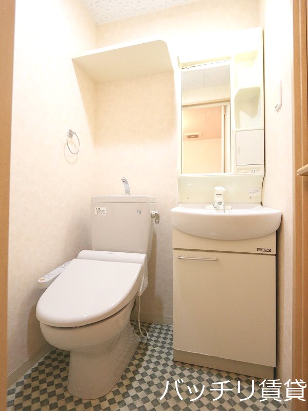 洗面設備　写真は、同型イメージの為現状を優先いたします