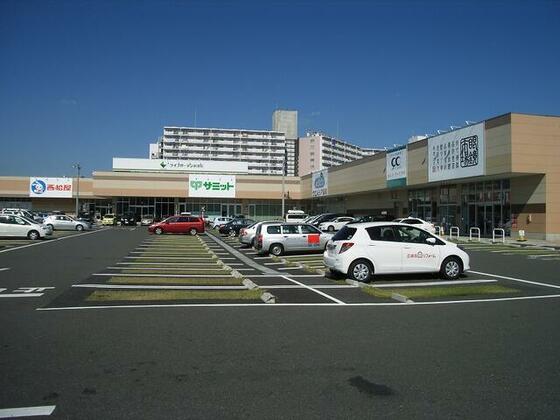ショッピングセンター　ライフガーデン新浦安（ショッピングセンター）まで546m