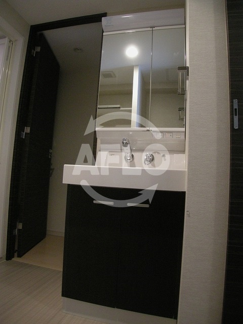 洗面設備　サムティ天王寺EAST　洗面化粧台