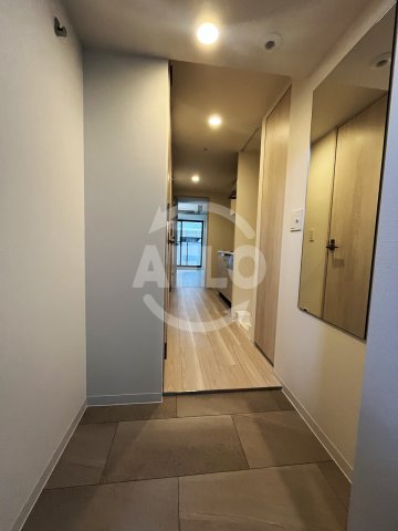 玄関　コンフォリア・リヴ博労町一丁目Q　玄関