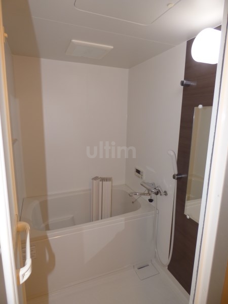 バス・シャワールーム　※別のお部屋の写真です