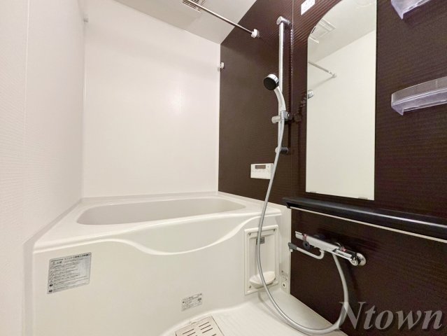 バス・シャワールーム　ゆったり過ごせるお風呂です