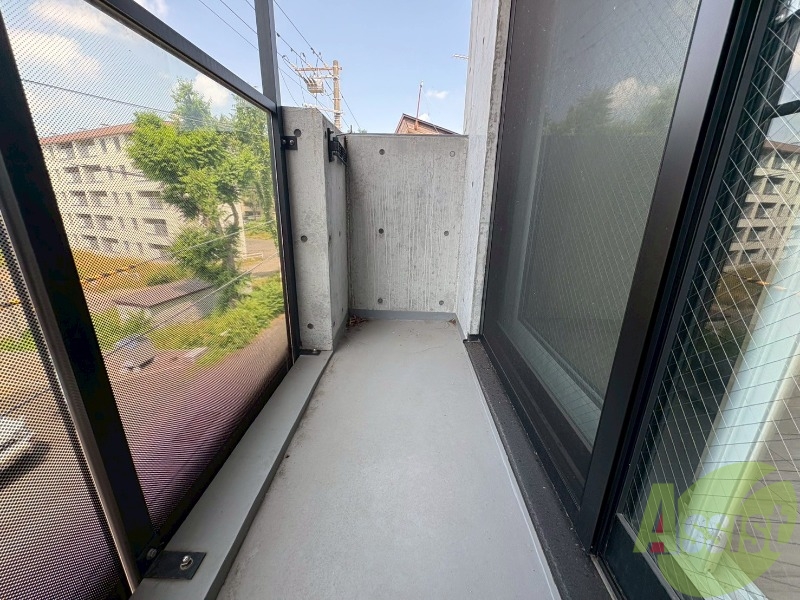 バルコニー　バルコニーが付いていますので一息ついてみてはいかがですか。