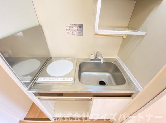 キッチン　※別号室の為、現況優先