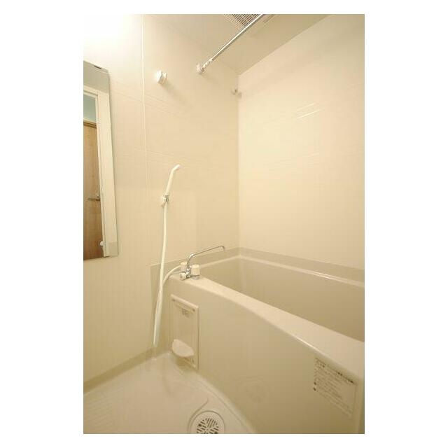 バス・シャワールーム　※別部屋の参考写真です。