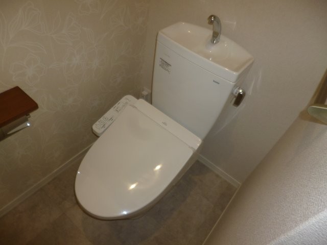 トイレ　ウォシュレット