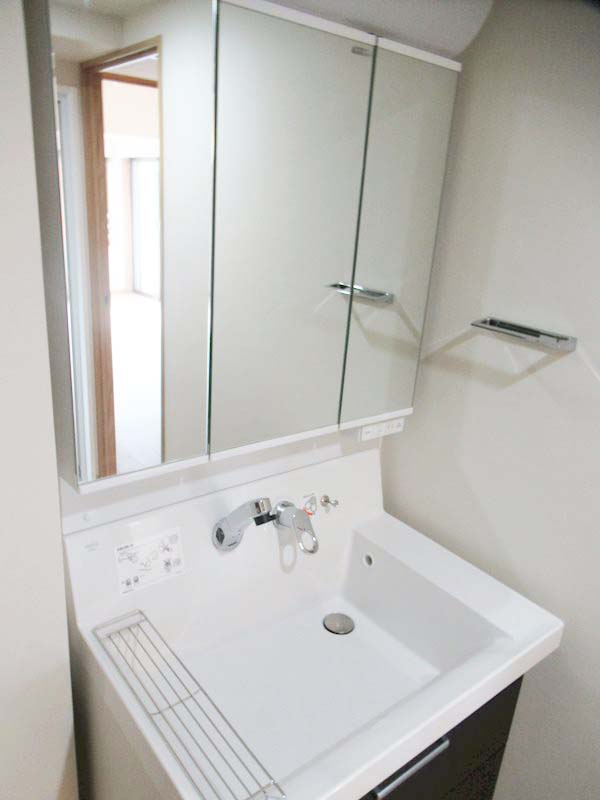 洗面設備　★収納付き、独立洗面台★