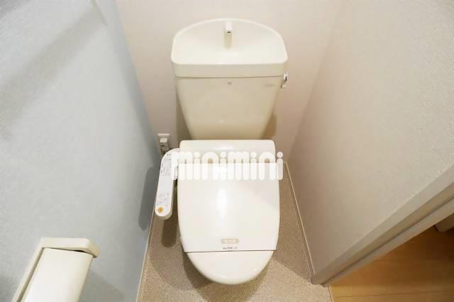 トイレ　ウォシュレット付いています！