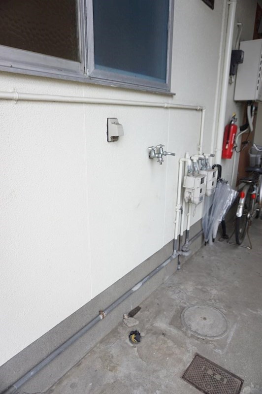 その他設備　室外洗濯機置場