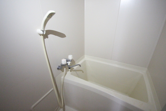 バス・シャワールーム　※他号室の画像です