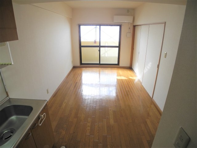 居室・リビング　※室内画像は別号室のもの