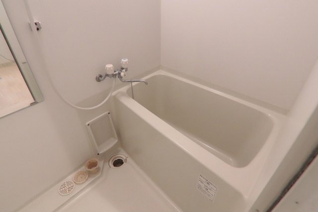 バス・シャワールーム　※別室の参考写真の為、現況優先です。