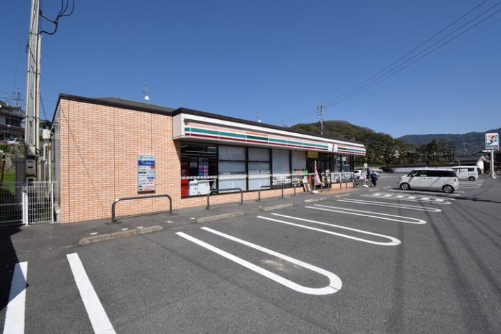 コンビニ　セブン－イレブン広島船越４丁目店（コンビニ）まで355m