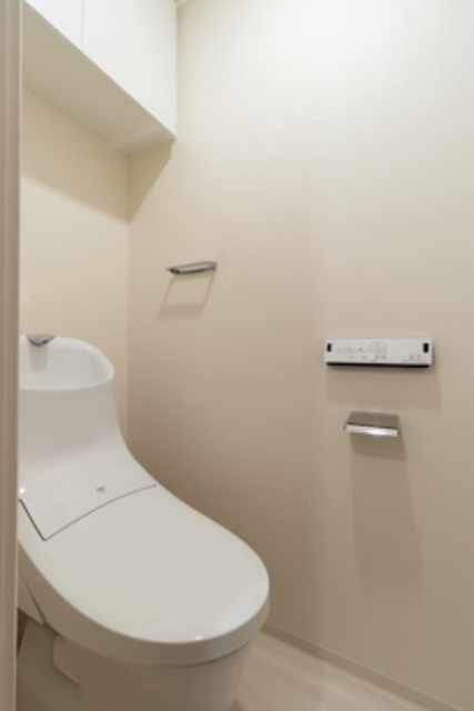 トイレ　※写真は同タイプ住戸です。