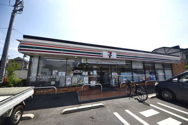 コンビニ　セブンイレブン草加氷川町西店（コンビニ）まで642m