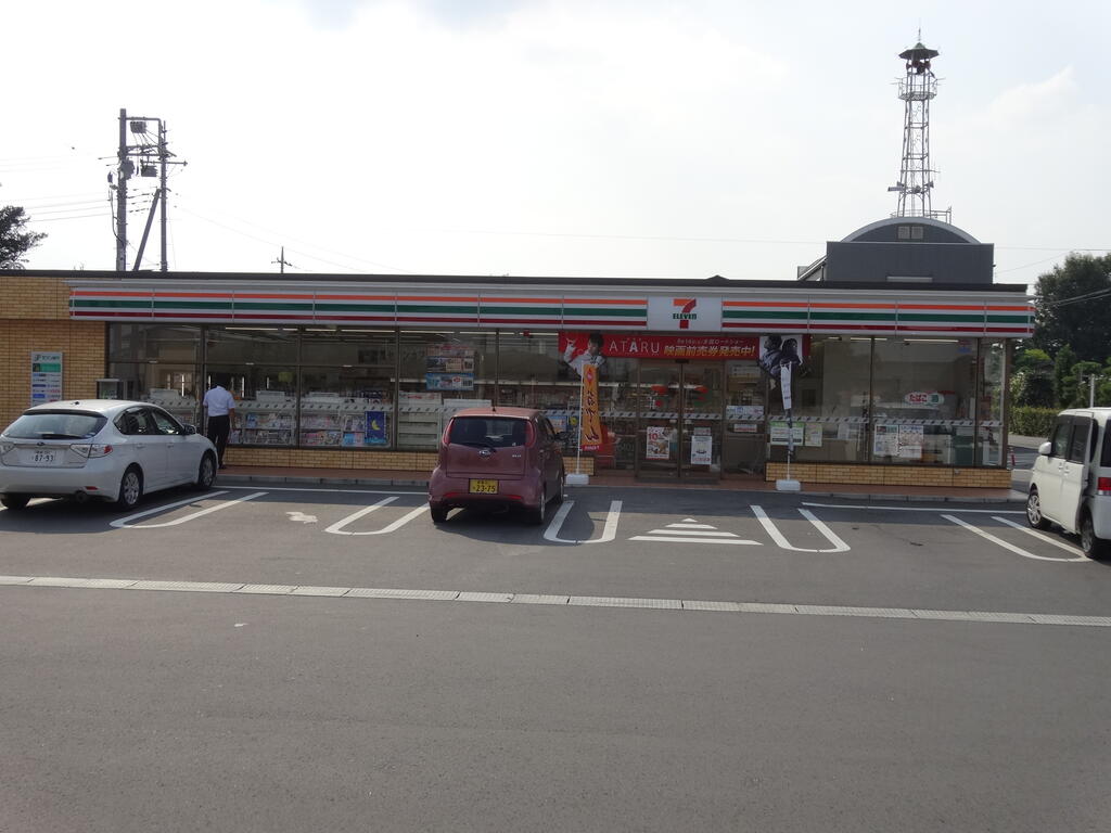 コンビニ　セブンイレブン大泉北小泉3丁目店（コンビニ）まで528m