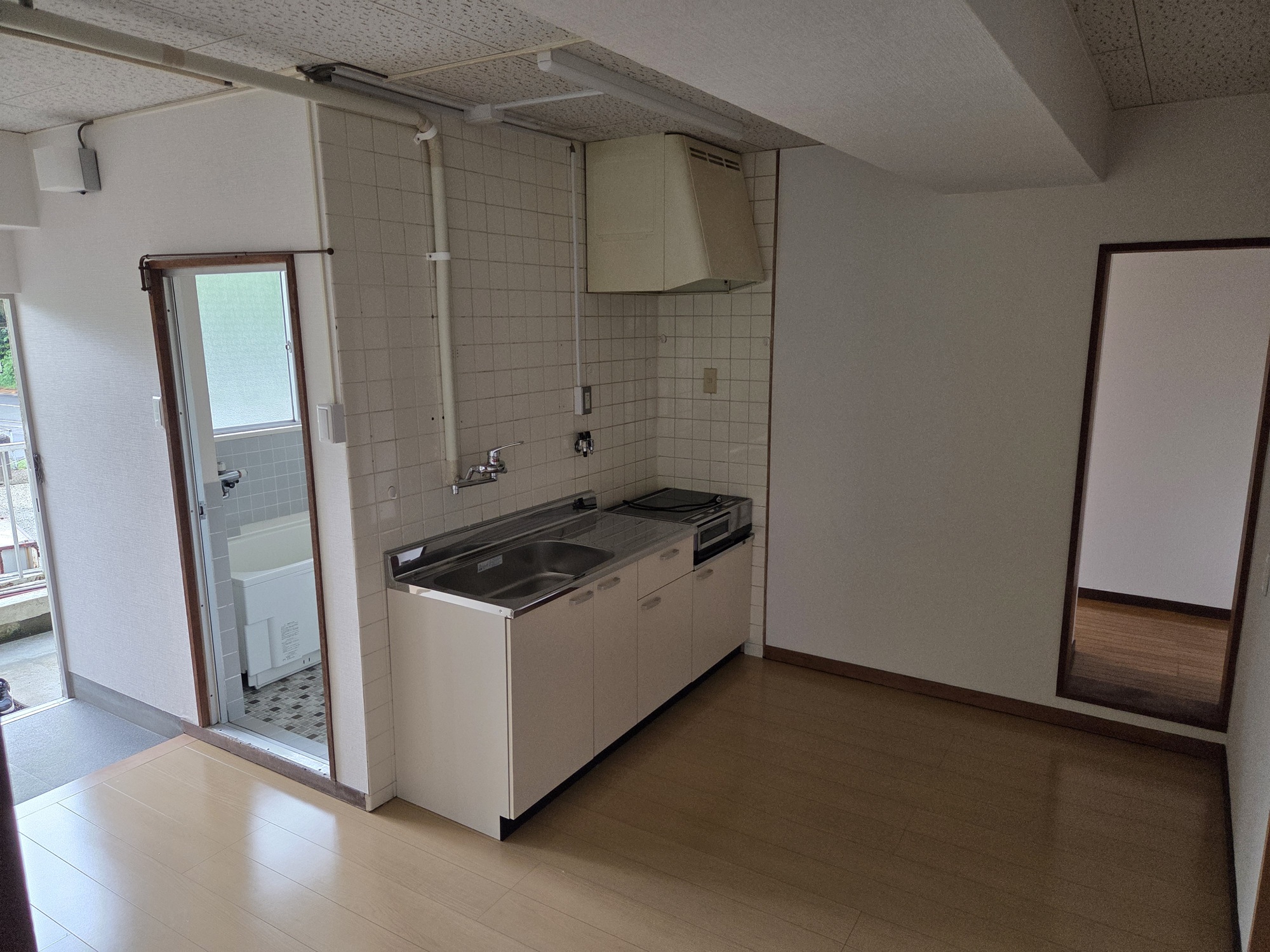 鹿児島市 3階建 築52年のキッチン写真