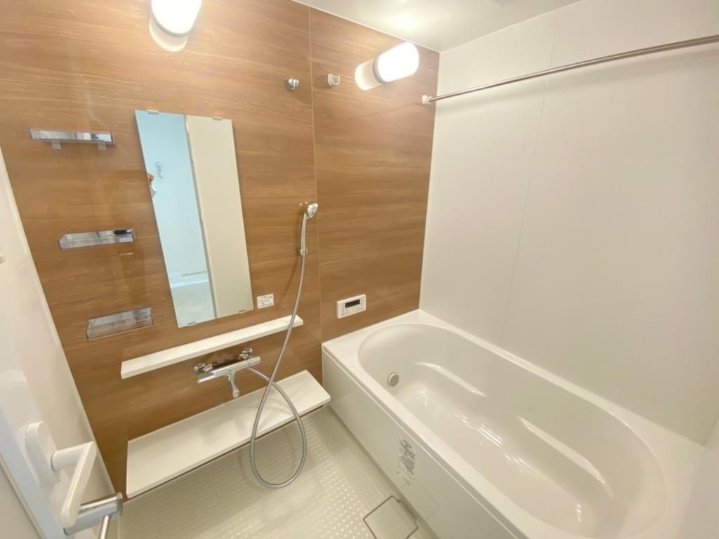 バス・シャワールーム　バス