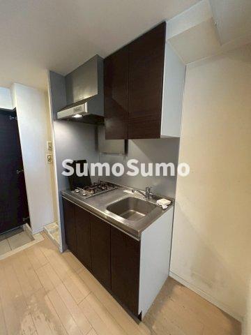 キッチン　コンパクトなキッチンで掃除もラクラク