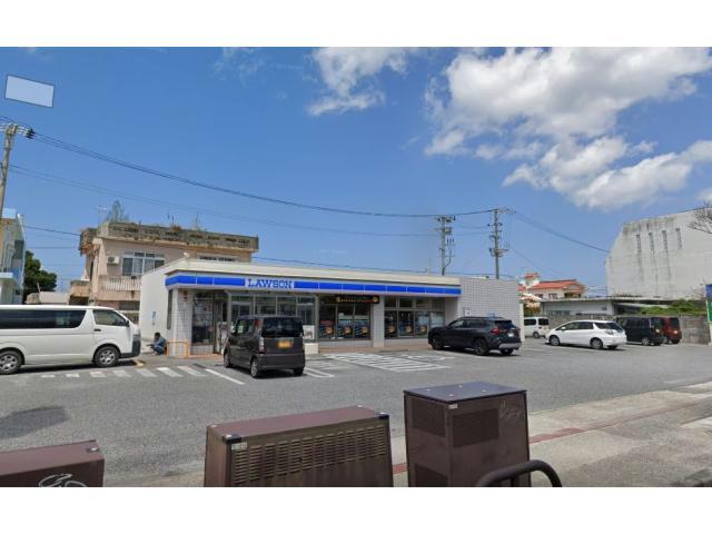 コンビニ　ローソンうるま石川店（コンビニ）まで830m