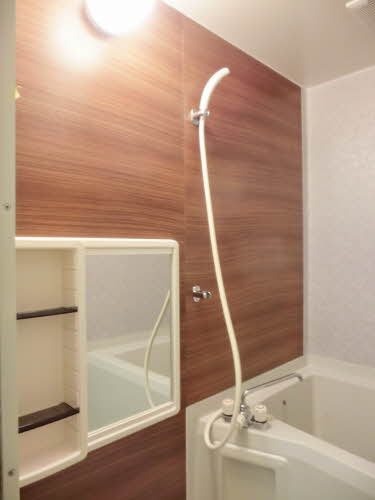 バス・シャワールーム