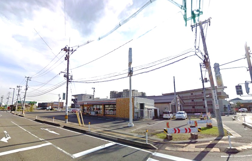 コンビニ　セブンイレブン新潟新通店（コンビニ）まで389m