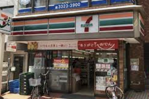 コンビニ　セブンイレブン 世田谷東松原駅前店（コンビニ）まで499m