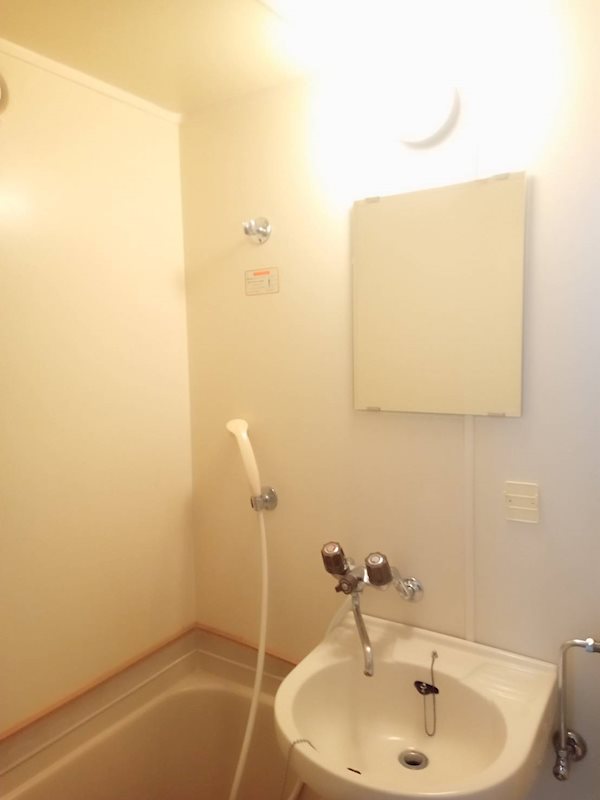 洗面設備　別号室参照画像です。