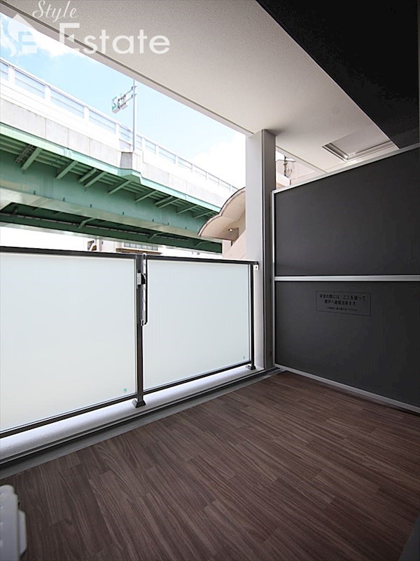 バルコニー　バルコニー