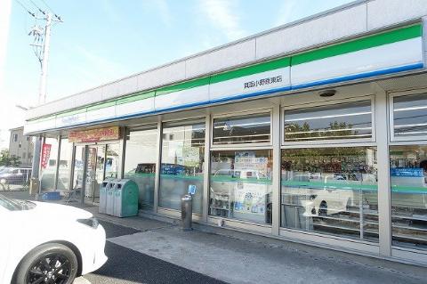 その他　ファミリーマート箕面小野原東店（その他）まで885m