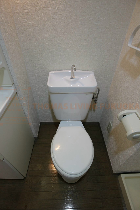 トイレ　トイレ・バス別タイプです。（写真は別タイプです）