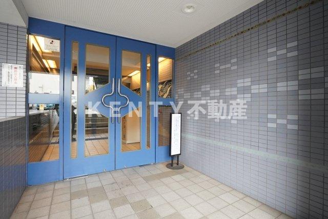 エントランス　ゆとりのあるエントランスです