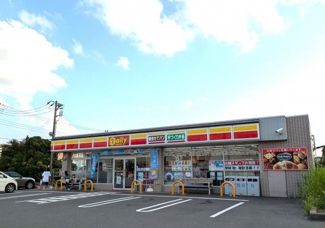 コンビニ　デイリーヤマザキ市川下貝塚3丁目店（コンビニ）まで448m