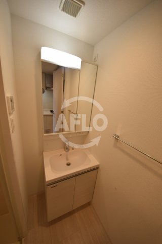 洗面設備　アドバンス大阪グロウス　独立洗面化粧台