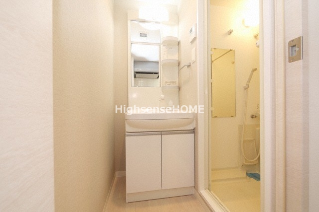 洗面設備　使いやすい洗面所です