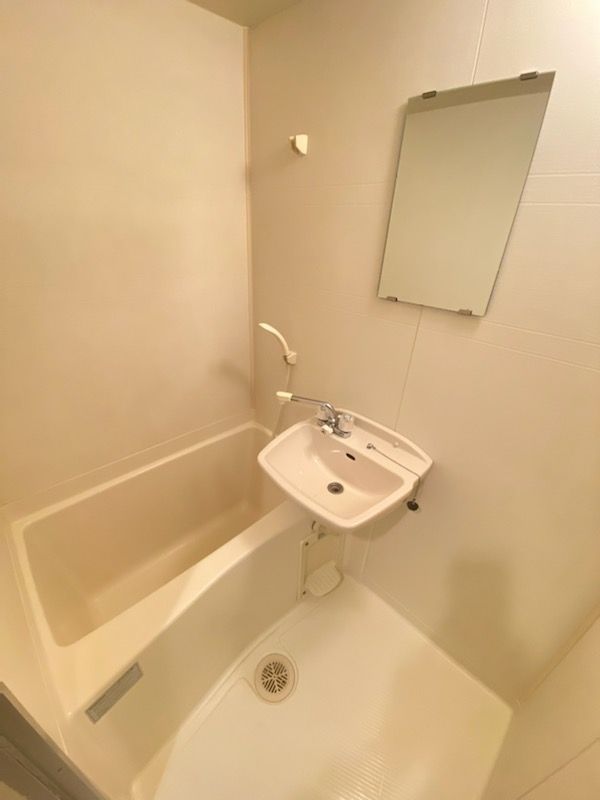 バス・シャワールーム　バス